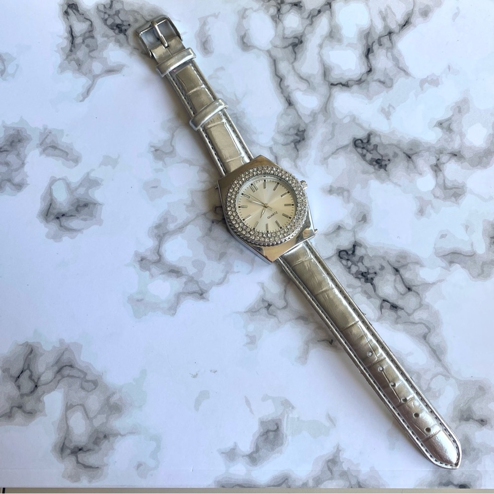 Silver Genuine Embossed Leather Crystal Halo Dial Watch